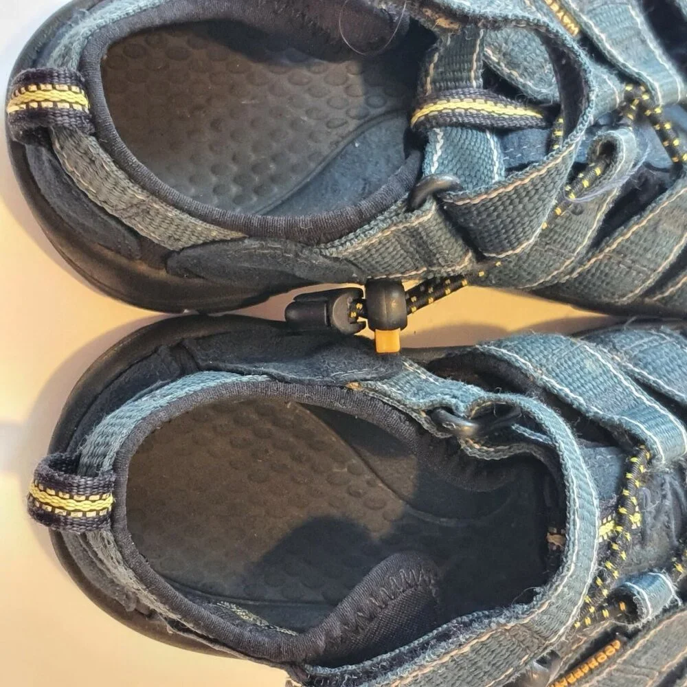 Keen Kids Newport Sandals Size 13 Blue Closed Toe Hiking Shoe Boy Girls Unisex‎